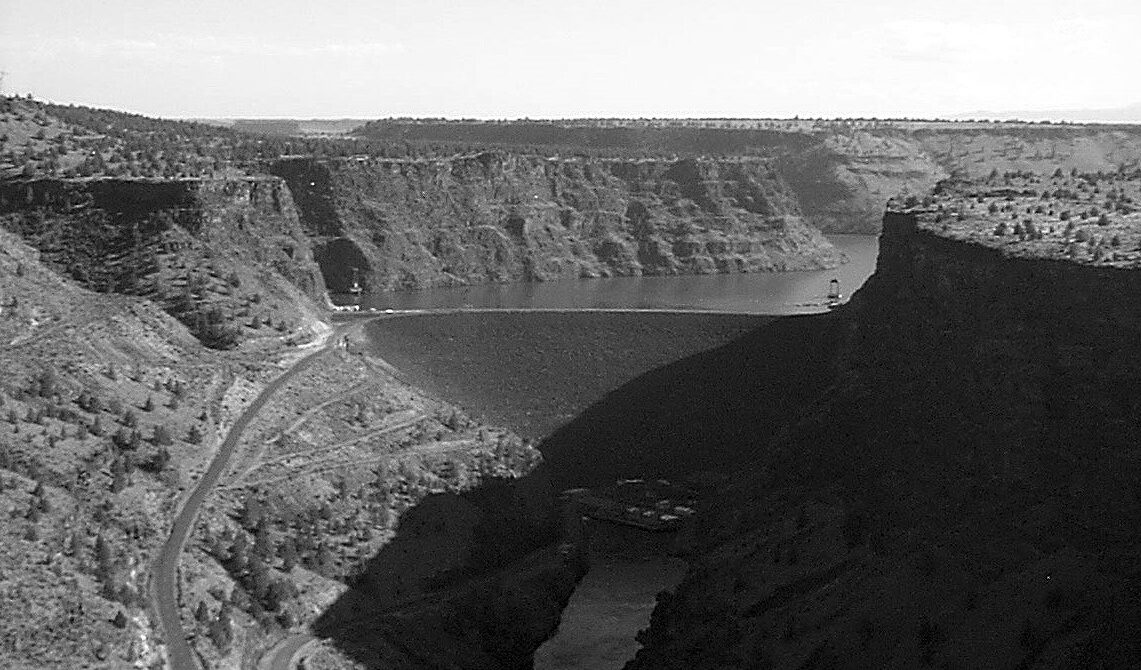 Providing Power from the Deschutes River | A.R. Bowman Museum